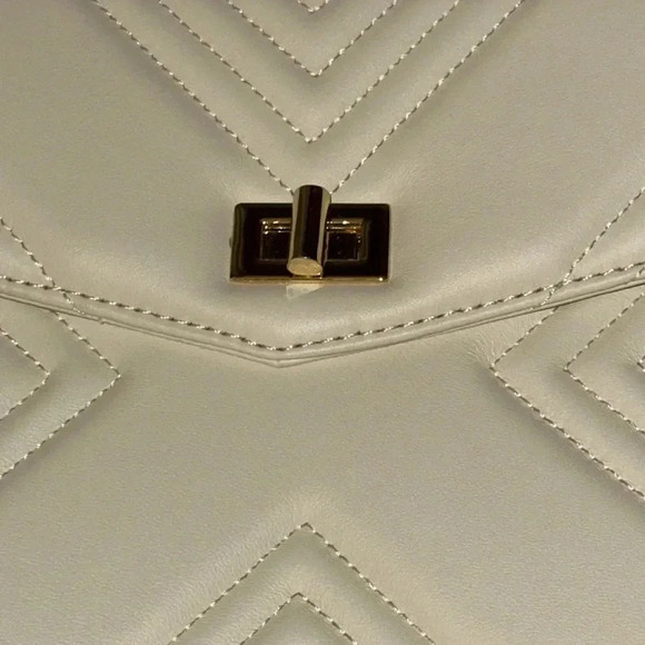 NWOT G’JUAN XAVIER Lux Designer Goddess Clutch Vtg Cream w/Burgundy Interior - Picture 8 of 16